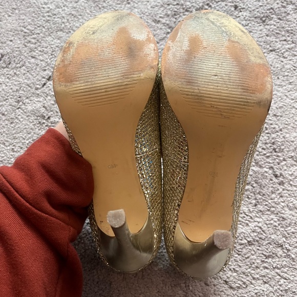 Guess gold glitter peep toe heels - Picture 4 of 4